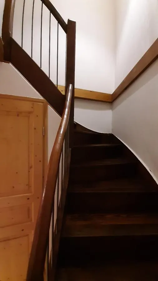 Petite maison de village située entre lacs, cascades et montagnes Virieu-le-Grand Сasa de vacaciones