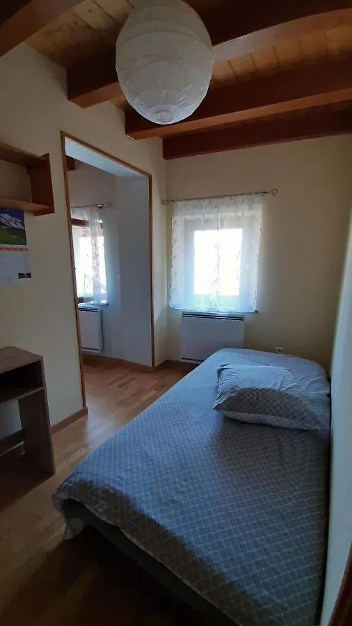 Petite Maison De Village Situee Entre Lacs, Cascades Et Montagnes Virieu-le-Grand 0*,  France