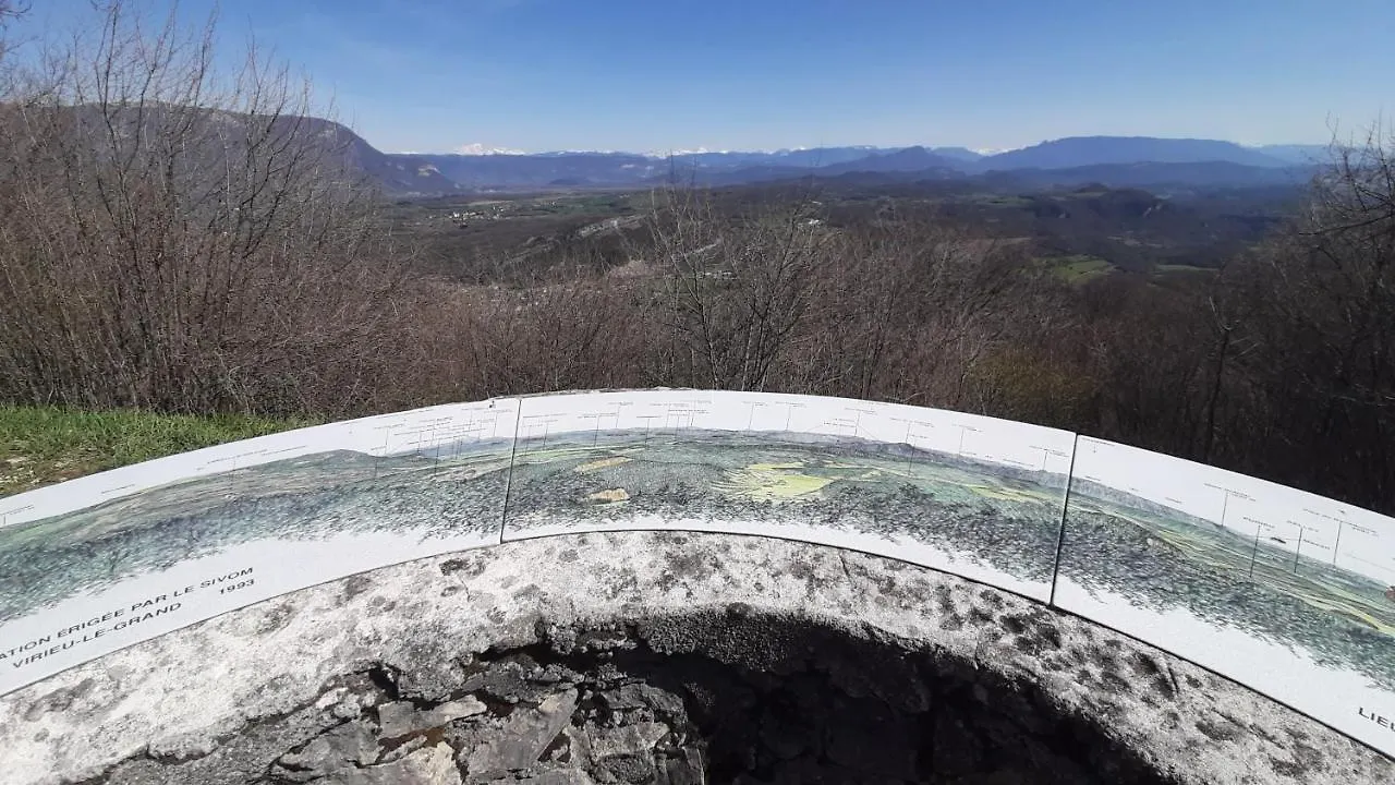 Petite Maison De Village Situee Entre Lacs, Cascades Et Montagnes Virieu-le-Grand